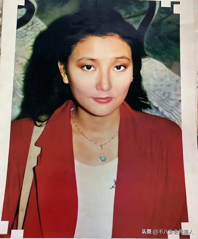 陈晓旭为什么出家，陈晓旭是否爱欧阳奋强（遁入空门的9位明星）