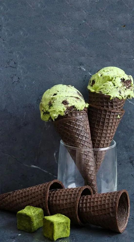 小清新好看的冰淇淋图片大全 夏天就是要来一支冰激凌吃的啊,小清新冰淇淋背景图(冰激凌壁纸:夏日炎炎) 小清新好看的冰淇淋图片大全 夏天就是要来一支冰激凌吃的啊,小清新冰淇淋背景图(冰激凌壁纸:夏日炎炎)