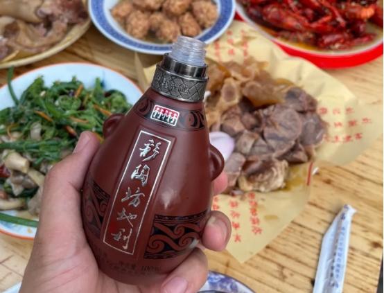 酒代表了什么含义，酒代表什么象征意义（喝酒时经常玩的行酒令）