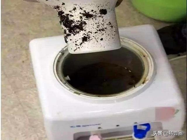 饮水机原理图1，饮水机工作原理图解（竟然比马桶水还脏）