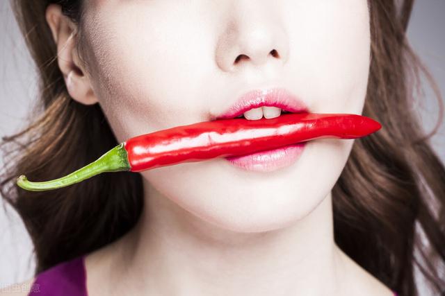 青辣椒的功效与作用，青辣椒的功效与作用及禁忌（居然还有这么多作用）