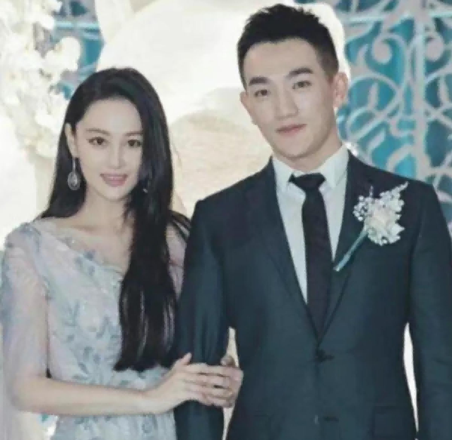 李晨张馨予生活照，张馨予写真 生活照（张馨予：游离吴卓羲和李晨后）