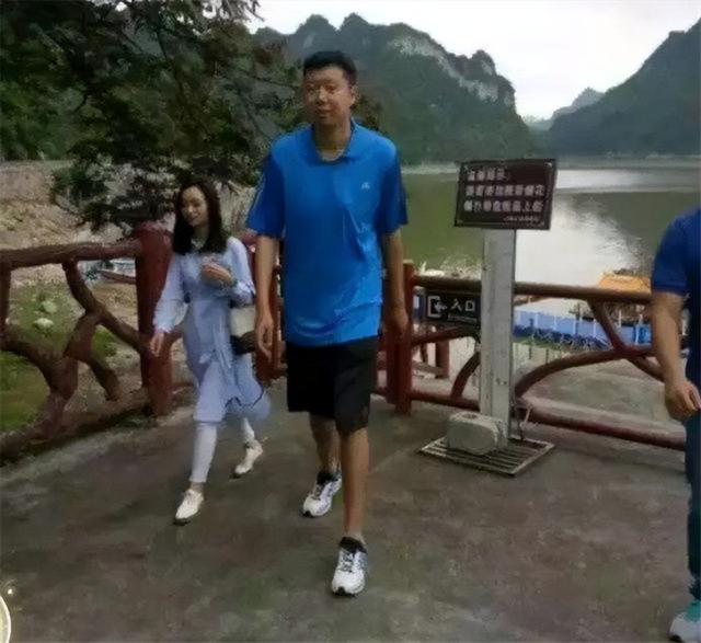 王治郅nba个人资料，45岁的王治郅