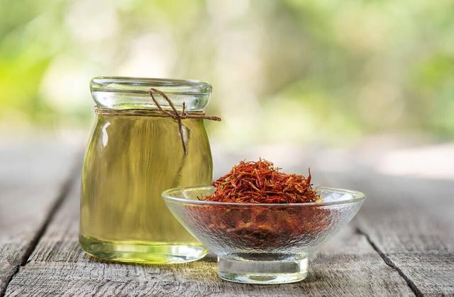 最健康食用油排行榜，食用油健康排名前十（食用油的排名顺序来了）