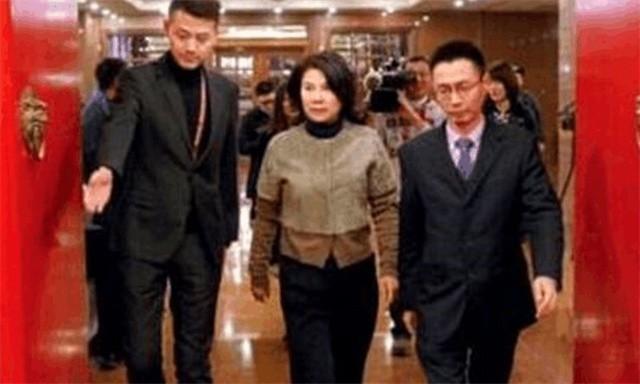 董明珠老公，董明珠和她老公（集才华与帅气于一身）