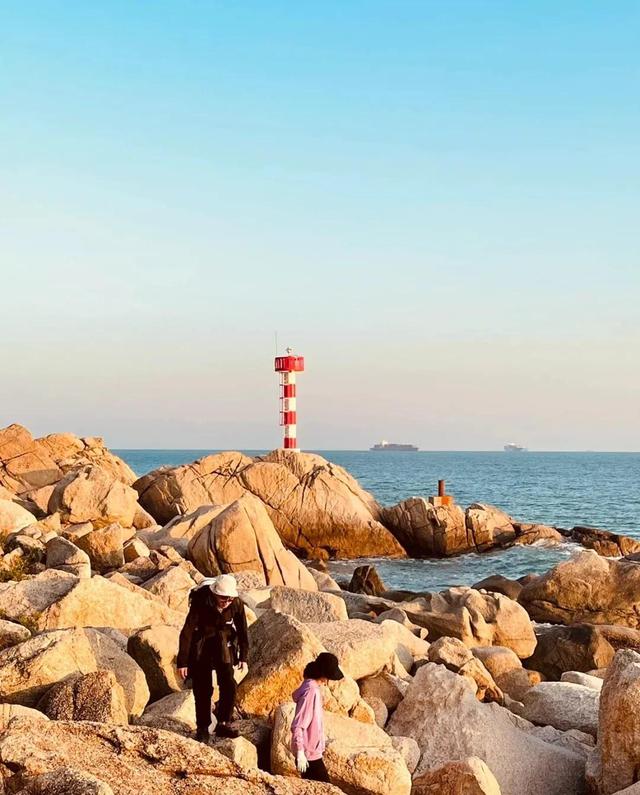 深圳西冲沙滩风景区，夏天是属于海边的季节