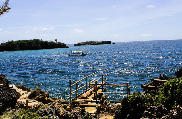 现在旅游海边度假哪里可以去，旅游可以去哪里海边玩（这里的海水东南亚排名第一）