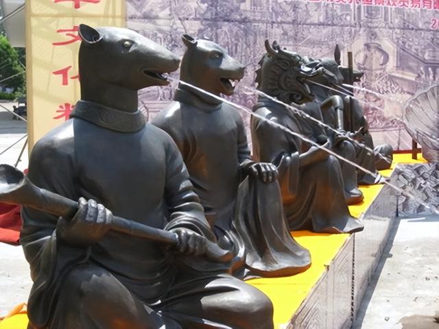 圆明园十二生肖兽首，圆明园的12兽首简介（圆明园12兽首回归中国）