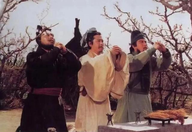 桃园结义三兄弟，三国演义的三兄弟桃园三结义（陆树铭去世后“张飞”病情恶化）