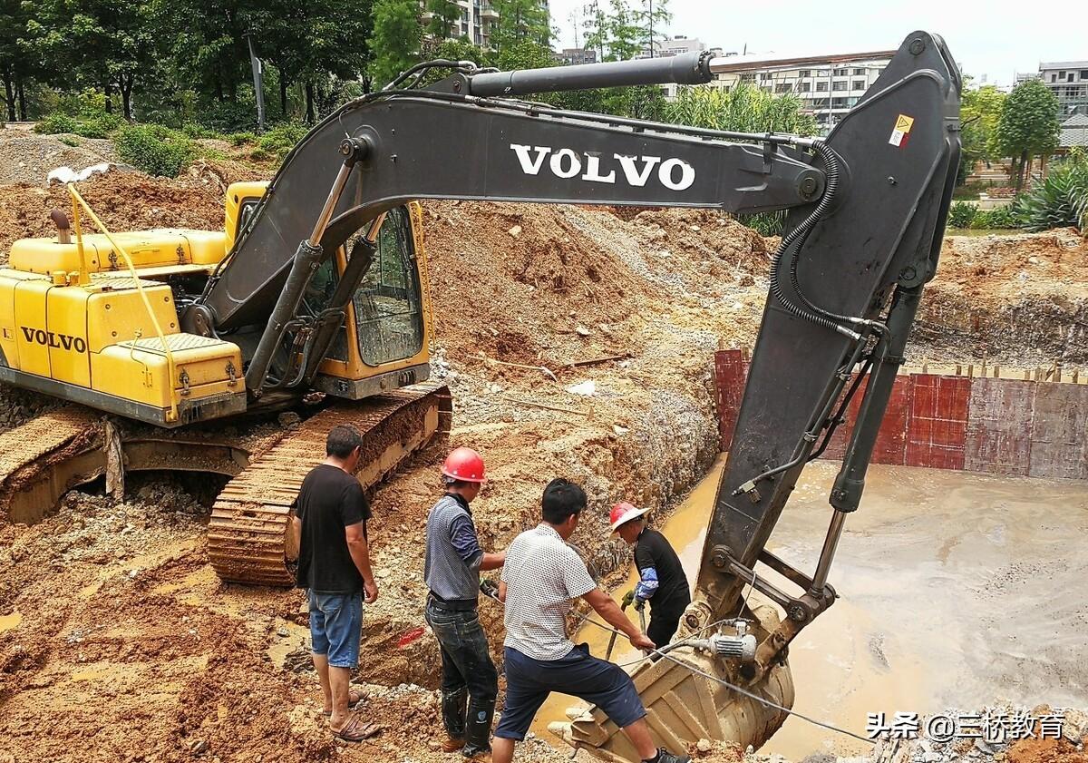 太原三桥学校（学习挖掘机需要去专业的培训学校）