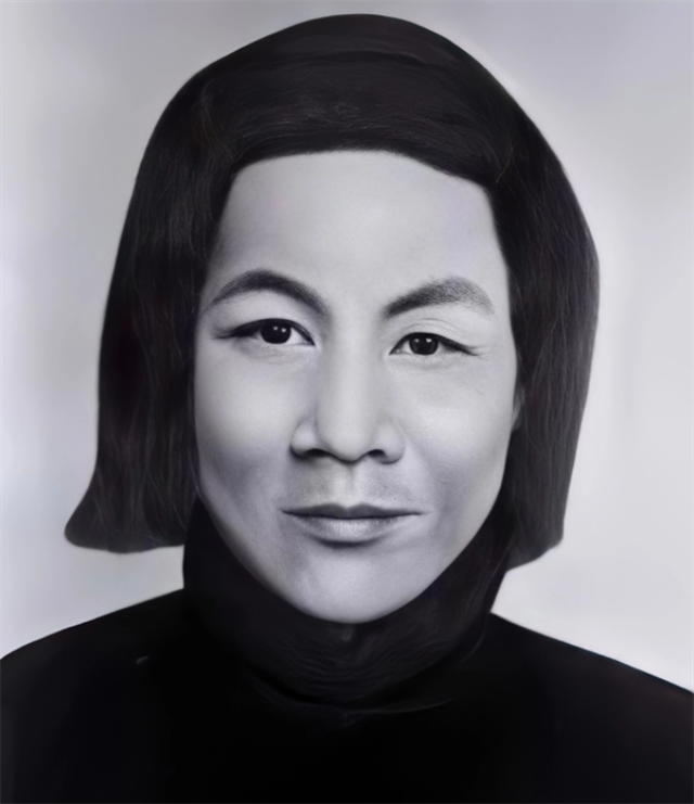 李敏个人资料及简历，李敏简历（提醒道：我有个哥哥还活着）