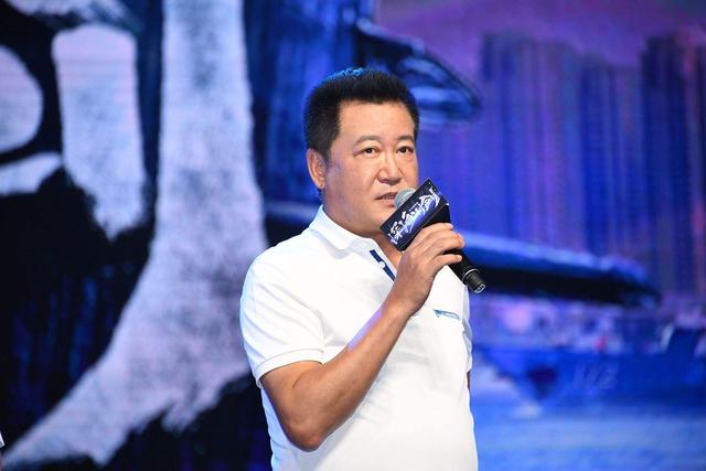 演员贺刚：23岁模仿刘德华出道，被赵宝刚力捧，出道17年都不红