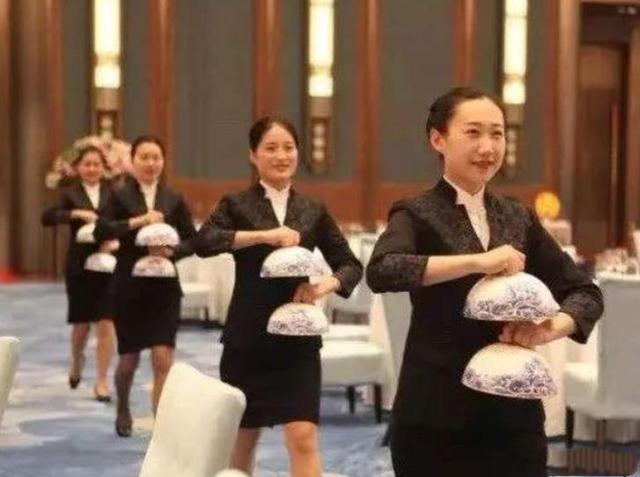 中国最奢侈的四个菜，中国最贵的菜（扔掉的比吃掉的还多）