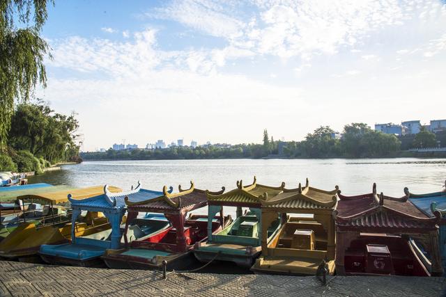 襄阳护城河介绍，温柔恬静的襄阳护城河
