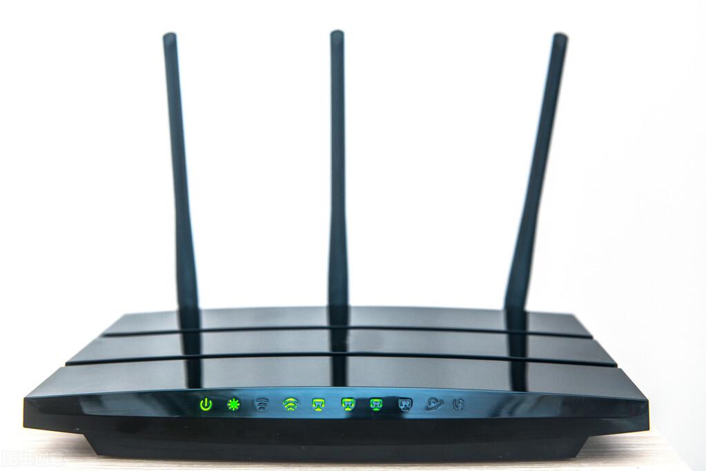 设置wifi密码教程（设置路由器的WiFi密码步骤）