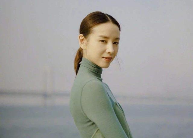 演员董洁家庭环境
简介(演员董洁家庭环境
简介百度百科)（董洁的家庭背景）