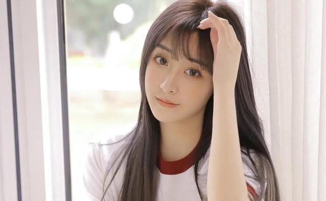 教你30个逗女生开心的套路，怎么逗女孩开心套路（逗女生开心的幽默套路）