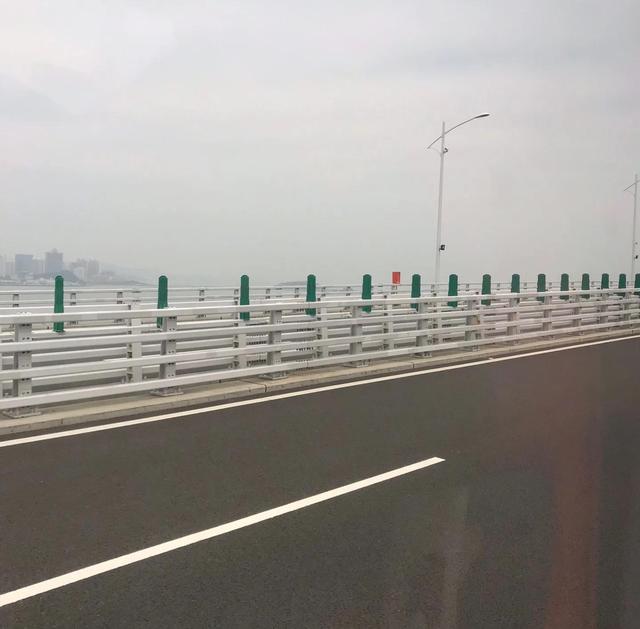 香港东荟城有什么东西，迎香港回归——港珠澳大桥