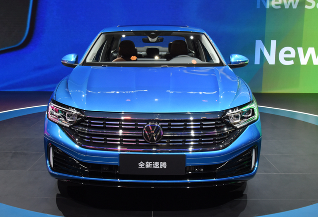 速腾后备箱尺寸，速腾的后备箱尺寸是多少（试驾23款全新速腾）