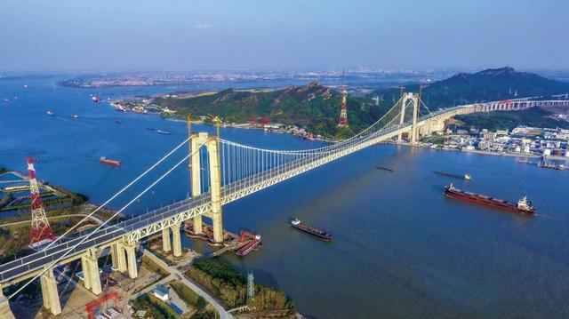 第一座長江大橋,中國第一座自己建造的長江大橋(武漢長江大橋通車65