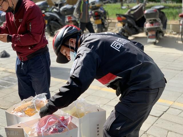 快递一般都什么时候停运，快递1月8日停运是真的吗