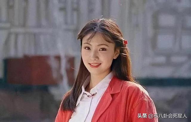 眼睛亮的人有灵气，眼睛有灵性的女人（却“败”在眼皮的明星）