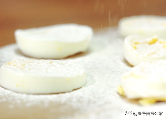 煮熟的鸡蛋怎么做好吃，鸡蛋煮多长时间才能煮好（分享水煮蛋的花样做法）