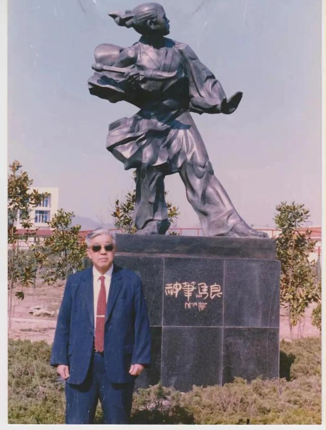 神笔马良主要内容，神笔马良的故事主要讲了什么（神笔马良，一起向未来）
