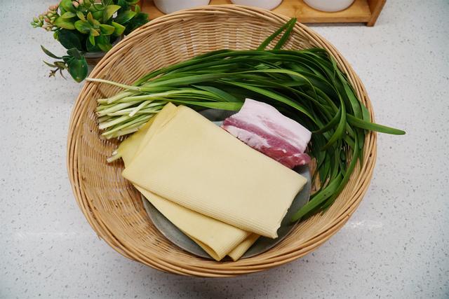 韭菜炒千张丝怎么炒，韭菜炒千张怎样炒好吃（很多人还不知道做法）