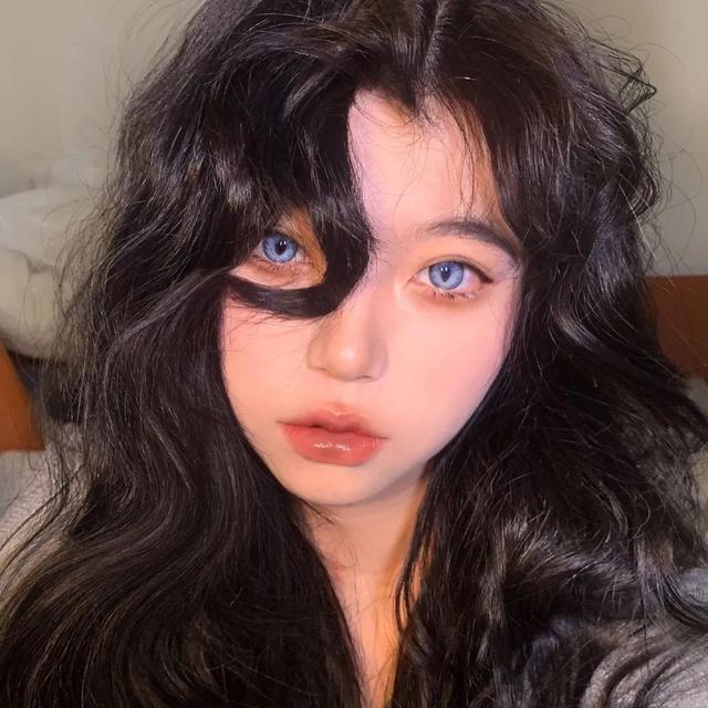 枯燥难过的头像微信，枯燥难过的头像（臭宝，该换微信头像啦）