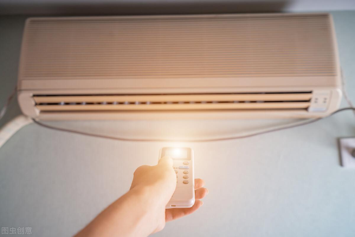 那么,冬天最合适的空调温度是多少呢?很多人认为冬天外面太冷了.