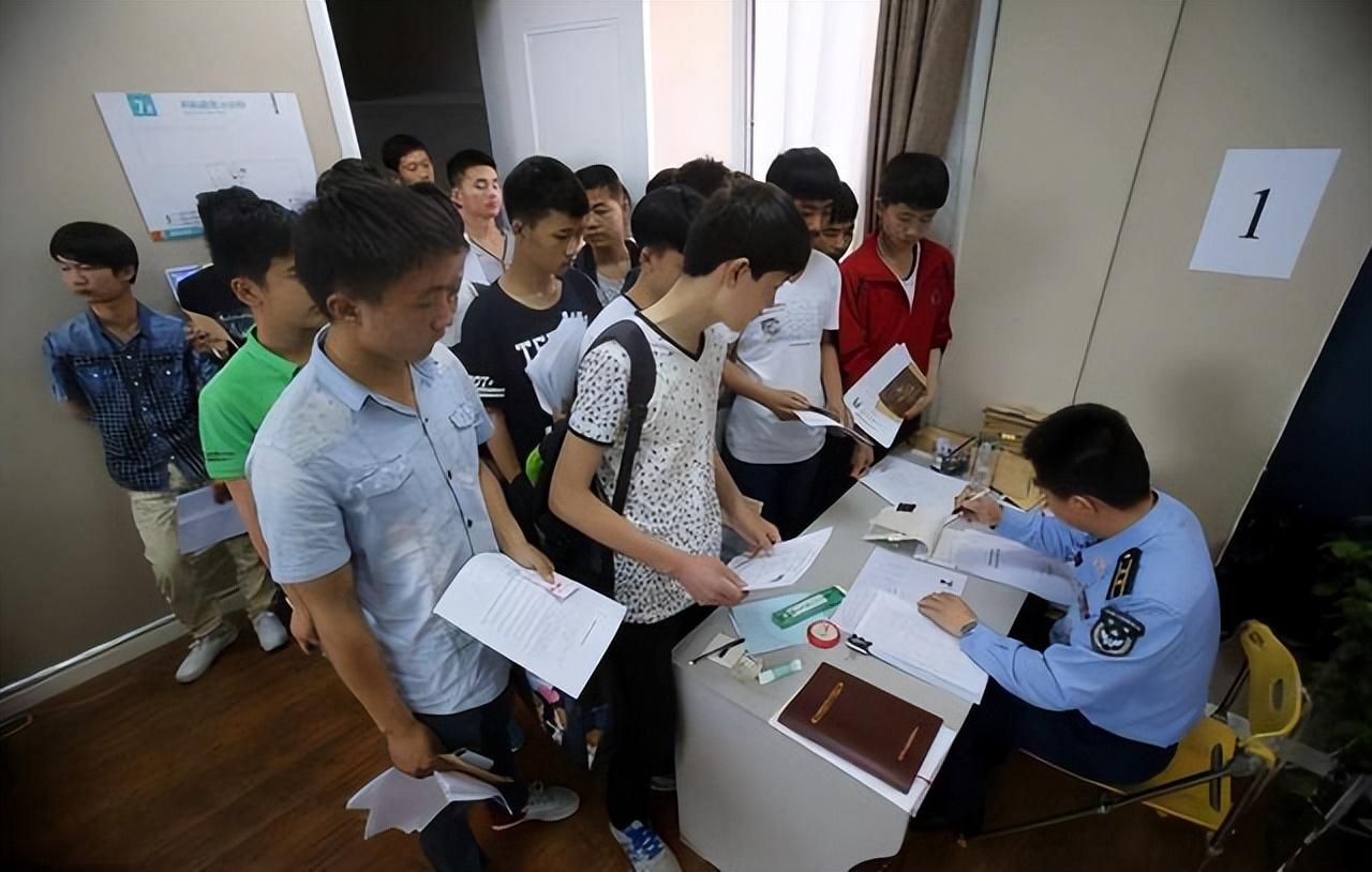 公务员政审不过的案例（公务员面试笔试均是第一名）