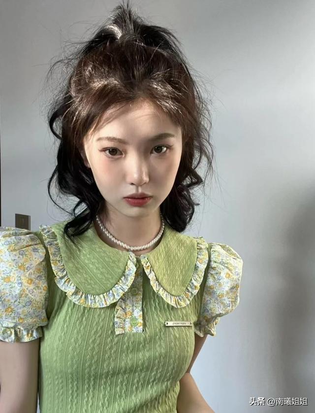 长发怎么扎好看，长直发怎么扎发型好看（今年流行这3种“高颅顶扎发”）
