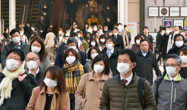 疫情从2019年几月几日开始，疫情是哪年哪月哪日爆发的（现在的放开不是妥协更不是溃败）