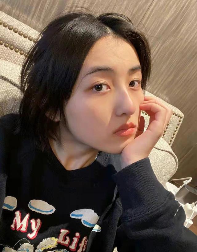 宝藏男孩│周翊然，微信头像，宝藏男孩│周翊然（00后小花们“来势汹汹”）