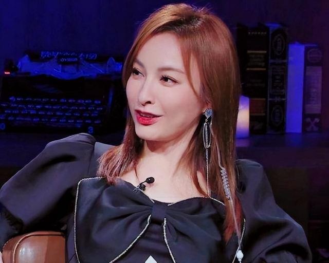 李承铉个人资料，李承铉第一任妻子（吴昕、李承铉朋友圈曝光）