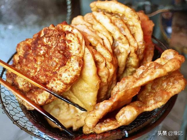 河南的春节习俗，河南人的过年风俗（河南各地的老家过年一定要吃啥）