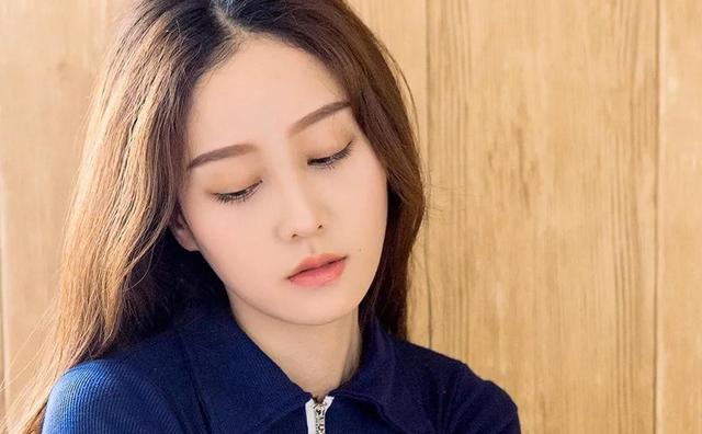 什么是单亲家庭，什么是单亲家庭和留守儿童（单亲家庭的女孩子怎么追）