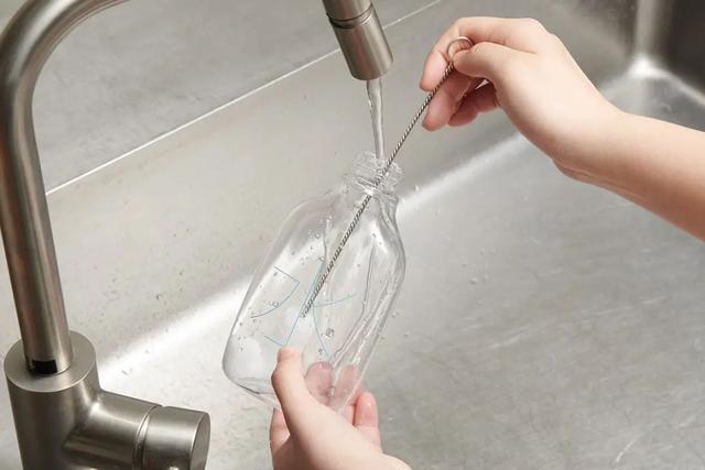 康师傅logo，康师傅是谁（新设计竟然没有包装，一丝不挂）