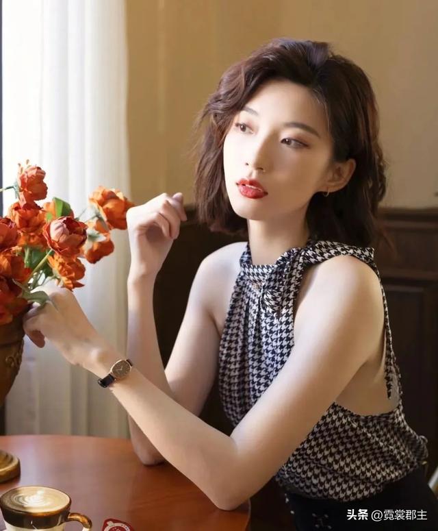 木马卷适合短发女生吗,女生发型木马卷(木马短烫,气质微微卷)