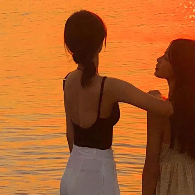 又酷又帅又霸气的闺蜜头像，帅气，超酷！五人闺蜜头像。微信（多人姐妹头像丨闺蜜头像）