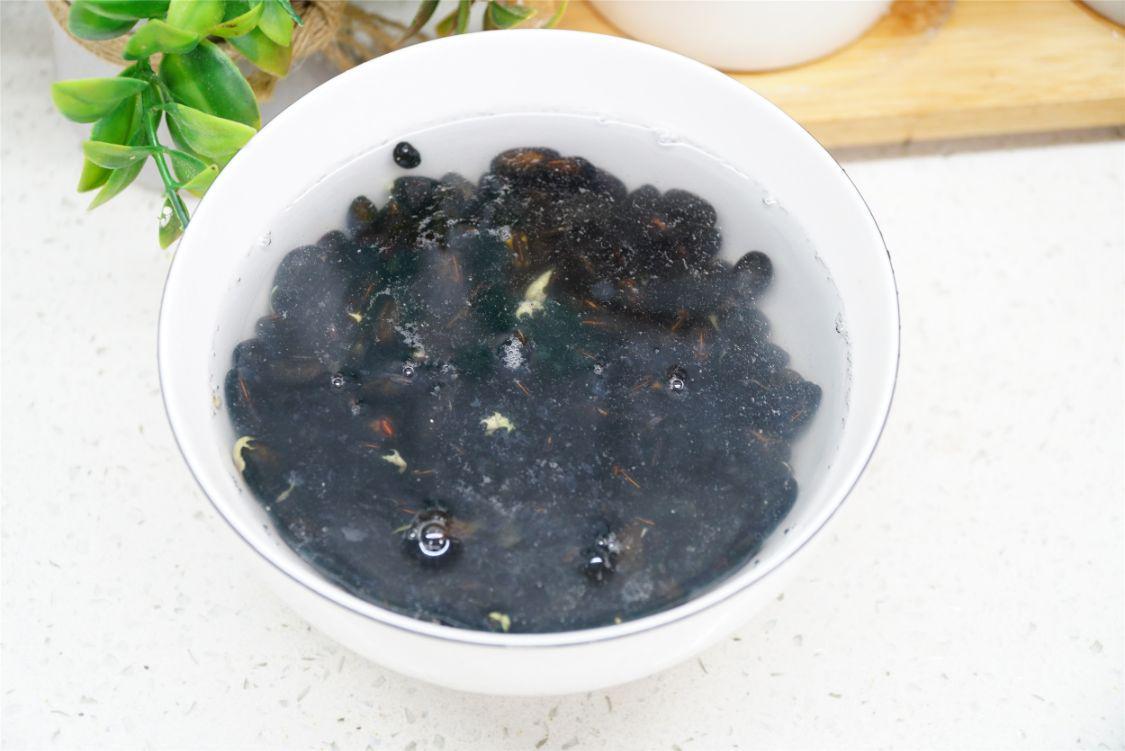 如何煮黑豆水，“冬吃萝卜夏吃姜”的好处要懂