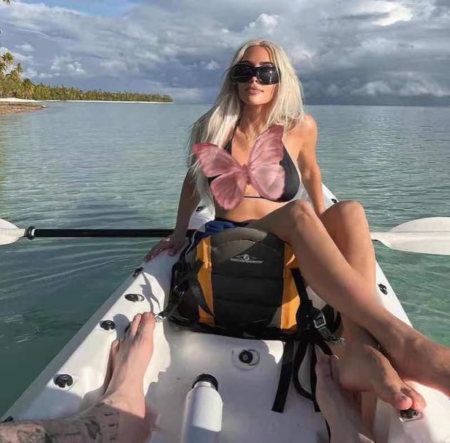 欧美真人情侣头像微信，欧美真人情侣头像（金卡戴珊与男友甜蜜度假）