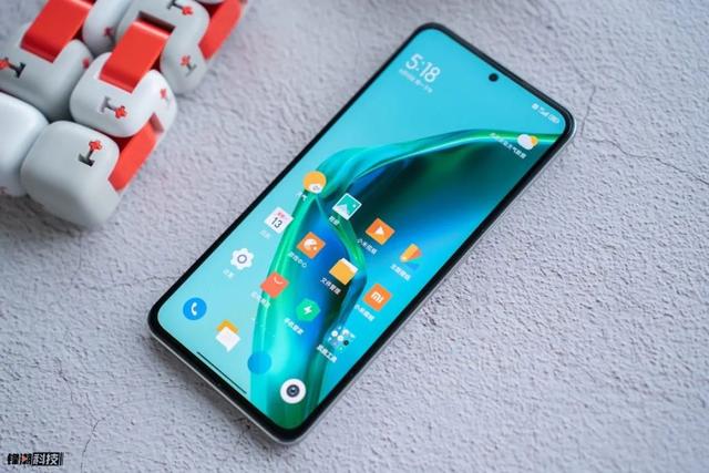 图赏：白色版的红米K50，竟然有点好看