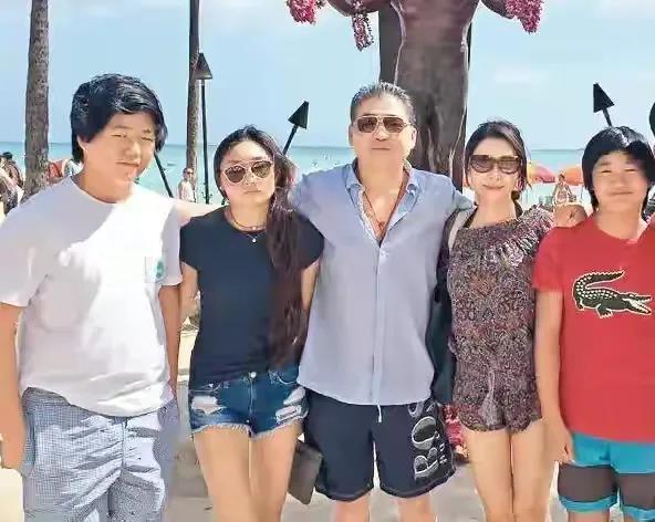 香港女明星名字，av女星名字大全（拍过“风月片”的九位港台女明星）