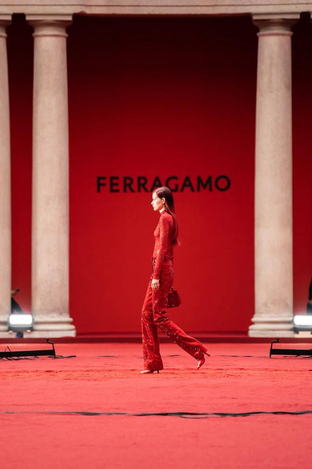 element是什么牌子，ELEMENT是啥牌子的电视（95岁的FERRAGAMO）