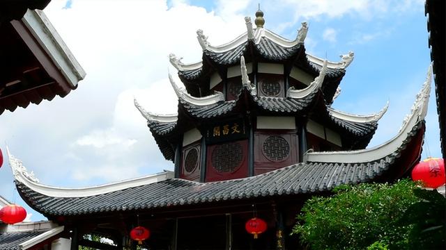 贵阳旅游景点大全必去处，贵阳周边的旅游景点大全（贵阳市区必去的5个景点）