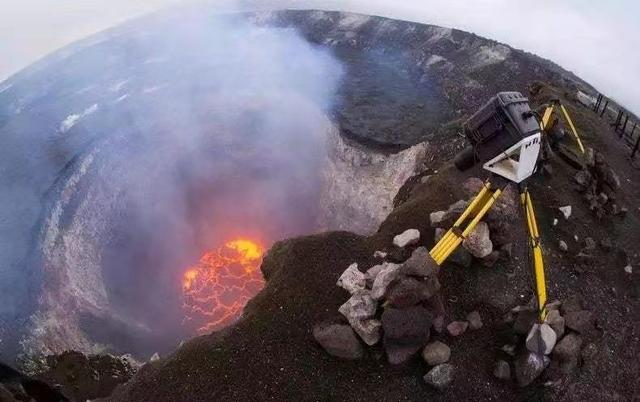 长白山天池火山，长白山天池，中国大最深的火山湖（长白山10年内或将爆发）