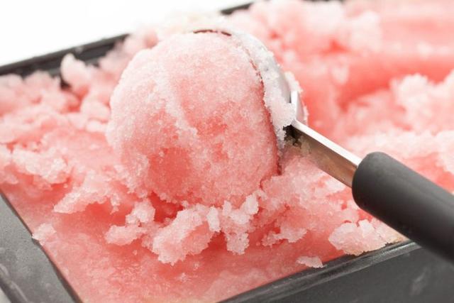 西瓜可以做成什么美食，西瓜能做成什么美食（盘点简单易做的各种西瓜食谱）