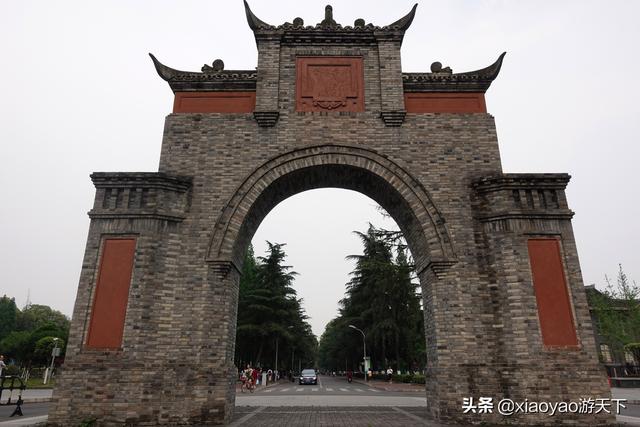 山东大学趵突泉校区，山东大学在哪里（那些被列为全国重点文物保护单位的大学校园）